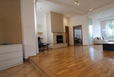 Casă cu 3 camere în Beller