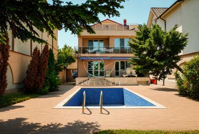 Casă individuală cu 7 camere cu Canalizare în Ovidiu - 2
