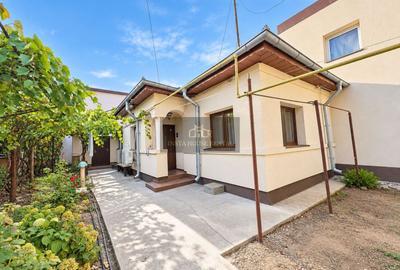 Casă individuală cu 3 camere cu Canalizare în Bd. Laminorului