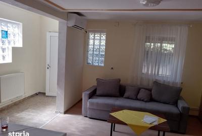 Casă cu 3 camere cu Teren 70 Mp în Central