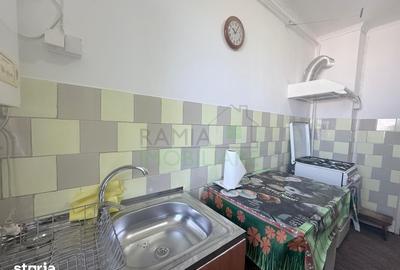 Apartament cu 2 camere semidecomandat în Tractorul - 2