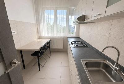 Apartament cu 2 camere semidecomandat în Pajura