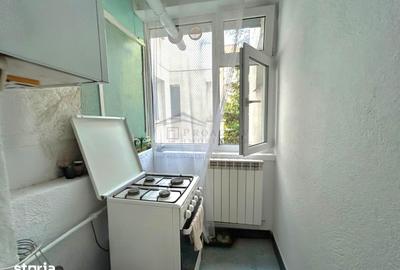 Apartament cu 3 camere decomandat în George Enescu