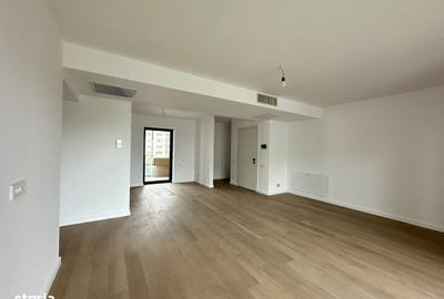 Apartament cu 3 camere în Unirii