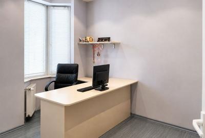 Casă cu 9 camere cu Teren 300 Mp în Rogerius - 13