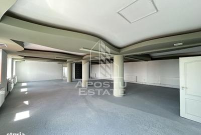 Spațiu comercial, de 350 mp, în Giarmata