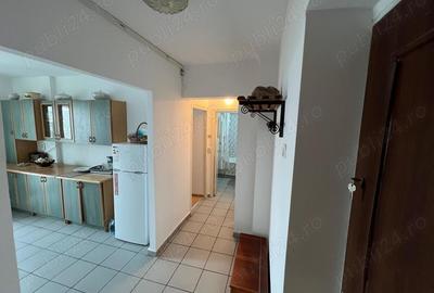 Apartament cu 2 camere decomandat în Republicii - 2