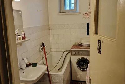 Apartament cu 3 camere decomandat în Central - 1