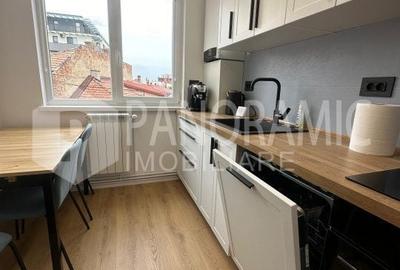 Apartament cu 3 camere semidecomandat în Central - 11