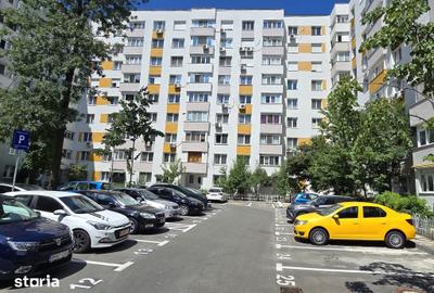 Apartament cu 3 camere decomandat în Rahova