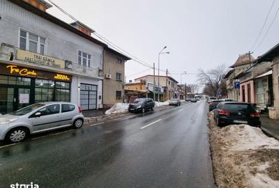 Casă cu 3 camere cu Canalizare în Pieptănari - 2