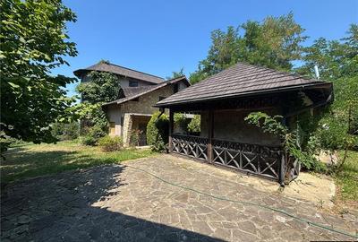 Casă cu 4 camere cu Teren 1500 Mp în Fălticeni