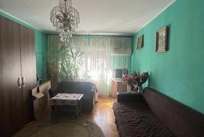 Apartament cu 2 camere decomandat în Confecții - 1
