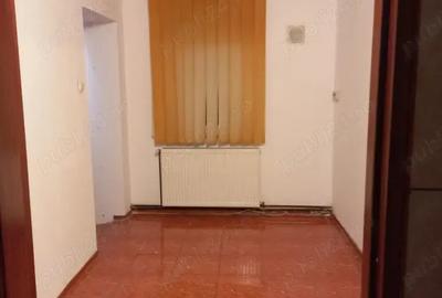 Apartament cu 2 camere semidecomandat în Petros - 8