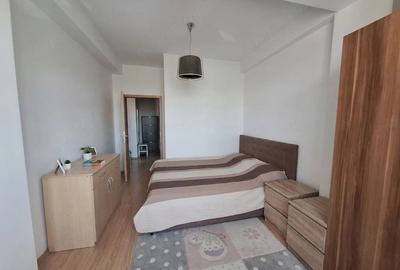 Apartament cu 2 camere decomandat în Fratelia