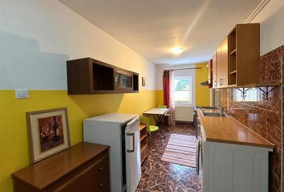 Apartament cu 2 camere decomandat, mobilat în Răcădău