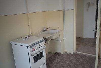 Apartament cu 3 camere decomandat în Central - 2
