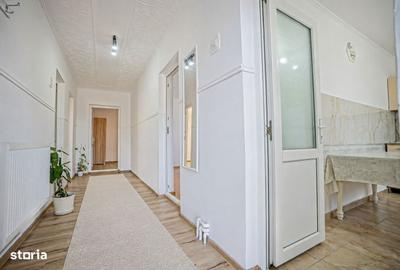 Apartament cu 3 camere decomandat în Moșneni - 7