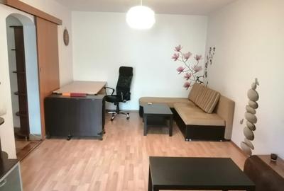 Apartament cu 2 camere decomandat, mobilat în Vitan