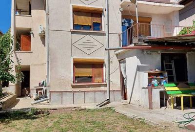 Casă cu 4 camere în Central - 6