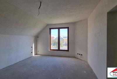 Casă cu 5 camere cu Teren 2220 Mp în Cionchești - 9