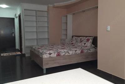 Garsonieră semidecomandată în Titan