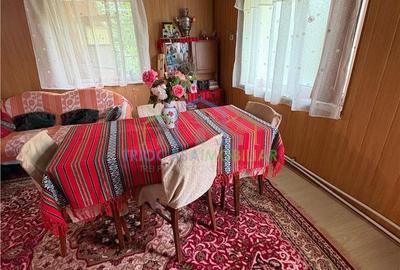 Casă cu 3 camere cu Teren 1800 Mp în Popoveni - 1