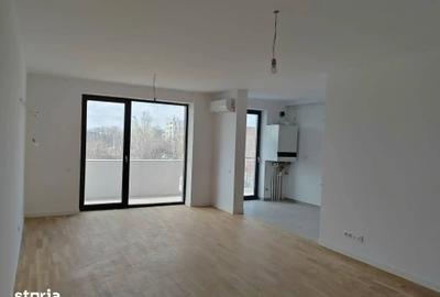 Apartament cu 3 camere decomandat în Străulești