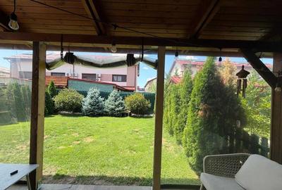 Casă cu 4 camere în Central