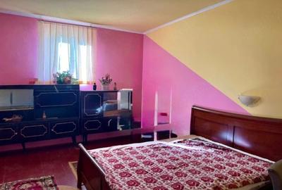 Casă cu Teren 1600 Mp în Central