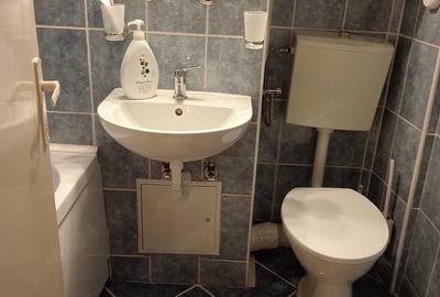 Apartament cu 3 camere decomandat în Circumvalațiunii
