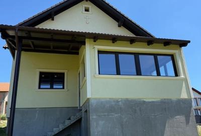 Casă cu 4 camere cu Teren 400 Mp în Slimnic - 17