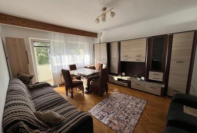 Apartament cu 4 camere decomandat, mobilat în Central