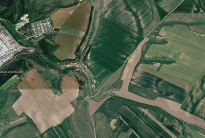 Teren de 55000 mp, în Ștefan cel Mare - 6