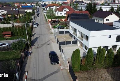 Teren de 2242 mp, în Central