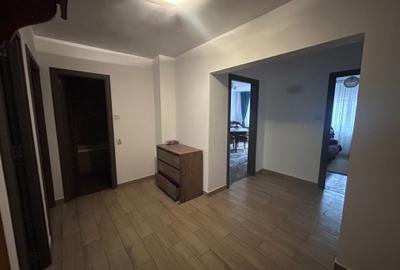 Apartament cu 4 camere decomandat în Dacia - 1