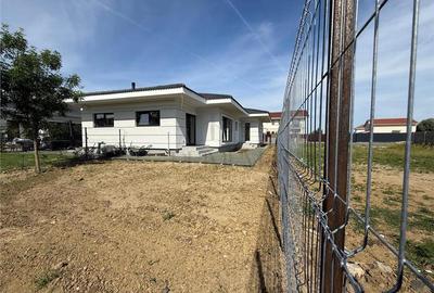Duplex cu 3 camere cu Canalizare în Moșnița Nouă - 6