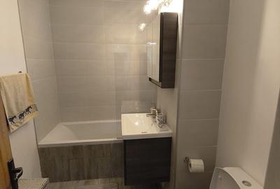 Apartament cu 4 camere decomandat în Dorobanți