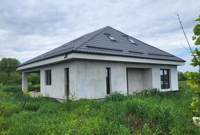 Casă cu 4 camere cu Canalizare în Periș - 1