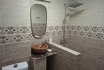 Apartament cu 3 camere semidecomandat în Central - 5