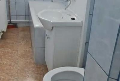 Apartament cu 2 camere nedecomandat în Central