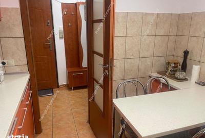 Apartament cu 3 camere în Tipografilor