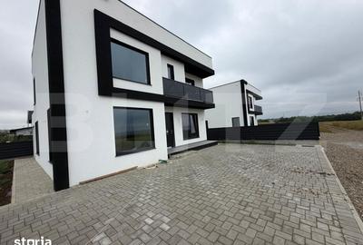 Casă cu 4 camere cu Teren 318 Mp în Ipotești