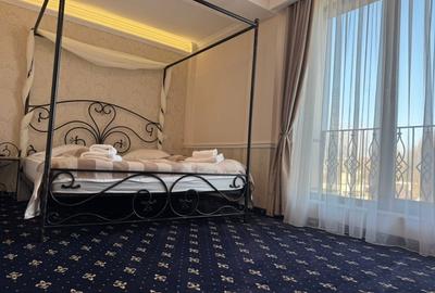 Casă individuală cu 5 camere cu Canalizare în Central - 1