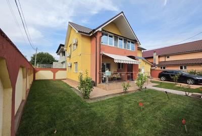 Casă individuală cu 4 camere cu Canalizare în Valu lui Traian