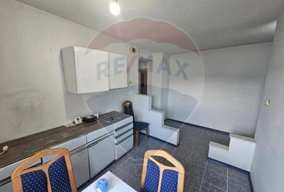 Apartament cu 2 camere decomandat în Central - 9