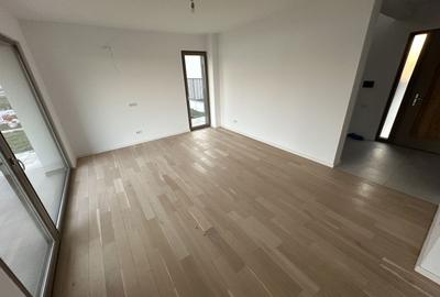 Duplex cu 4 camere cu Canalizare în Exterior Nord - 2