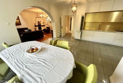 Casă cu 5 camere semidecomandat cu Garaj în Gruia - 16
