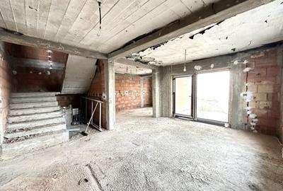 Duplex cu 5 camere cu Canalizare în Dumbrăvița - 2