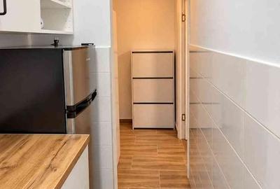 Apartament cu 2 camere semidecomandat în Florilor